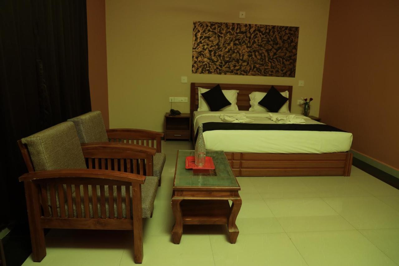 Tranquil Greens Ramakkalmedu Exterior photo
