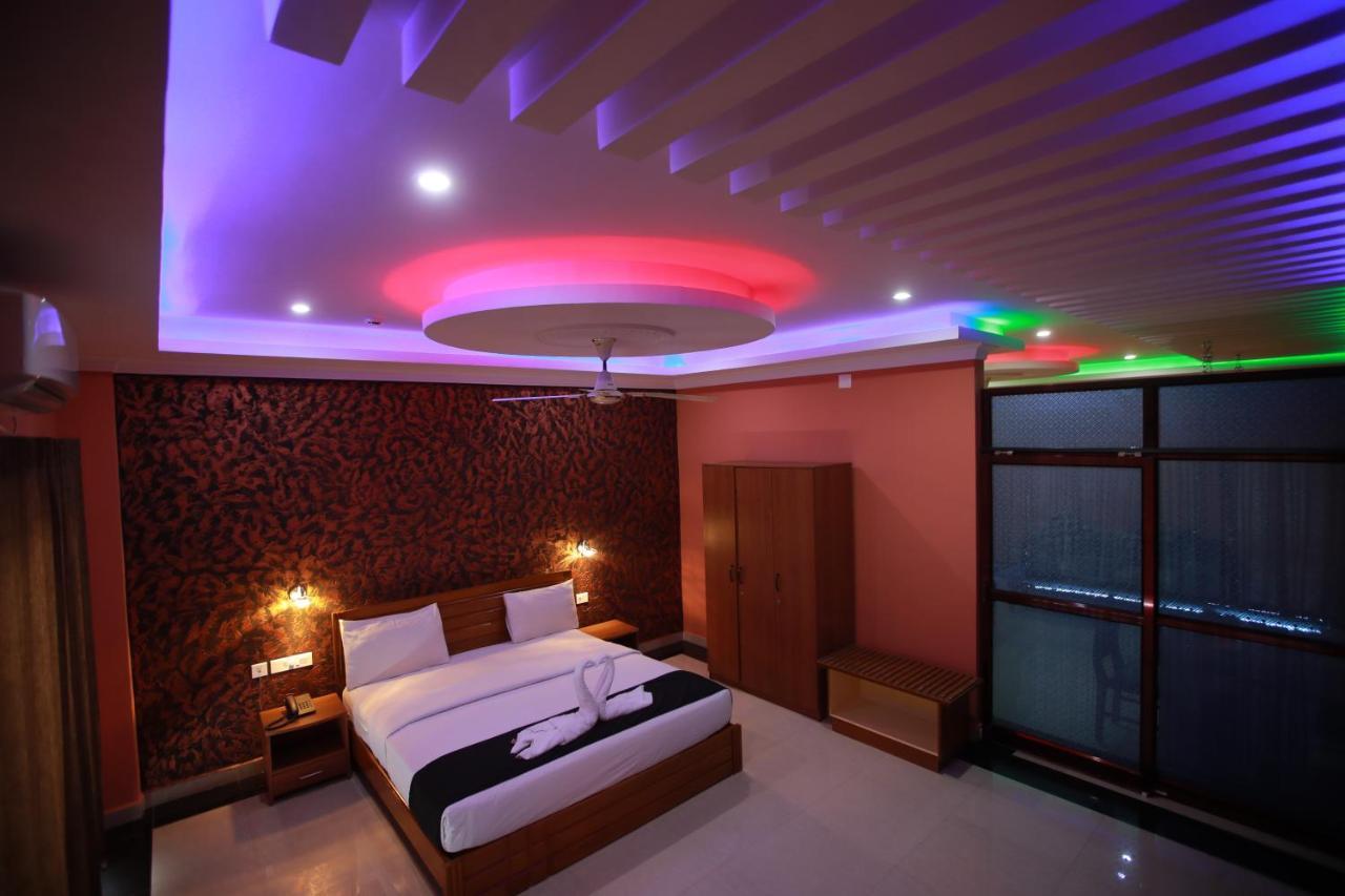 Tranquil Greens Ramakkalmedu Exterior photo